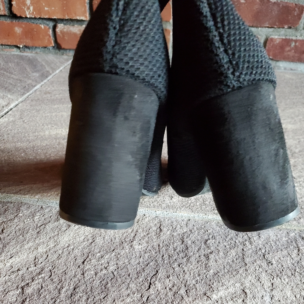 Boots - Picture 4 of 4